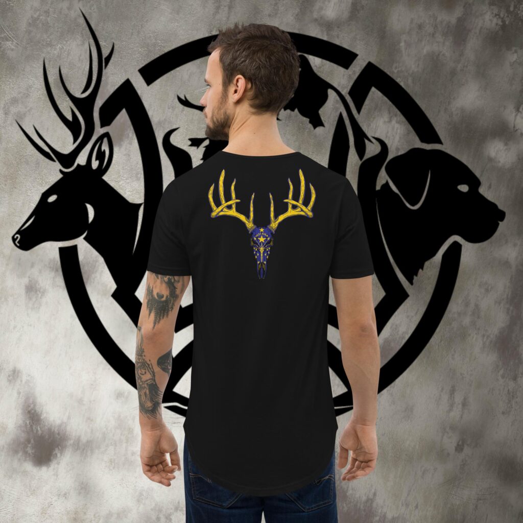 in buck skull men's curved hem t shirt